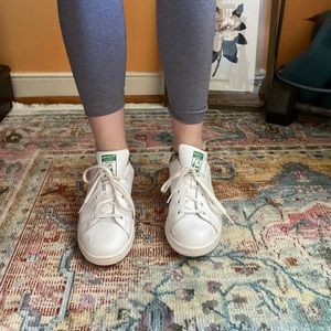 Adidas Stan Smiths - Kids 5, Women’s 6.5